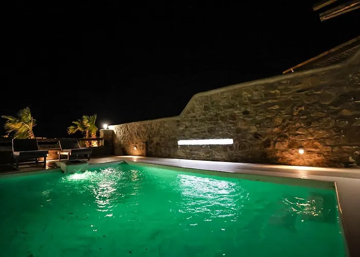 The George With Private Pool, Close To - Chora Вилла Mykonos Town