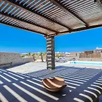 The George With Private Pool, Close To - Chora Mykonos Town