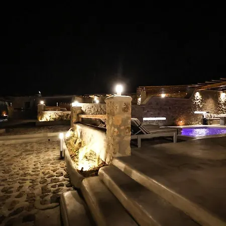 The George With Private Pool, Close To - Chora