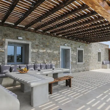 The George With Private Pool, Close To - Chora Βίλα Mykonos Town