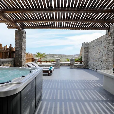 The George With Private Pool, Close To - Chora Villa *