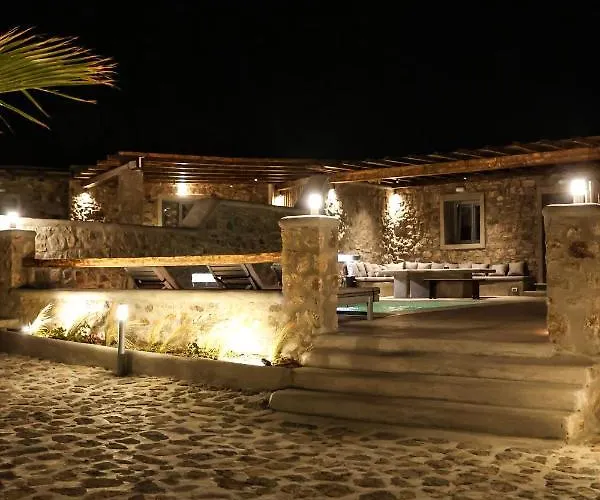 The George With Private Pool, Close To - Chora וילה *