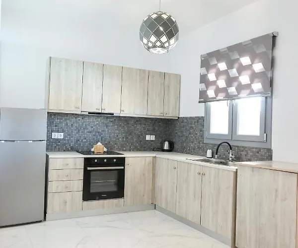 The George With Private Pool, Close To - Chora וילה *