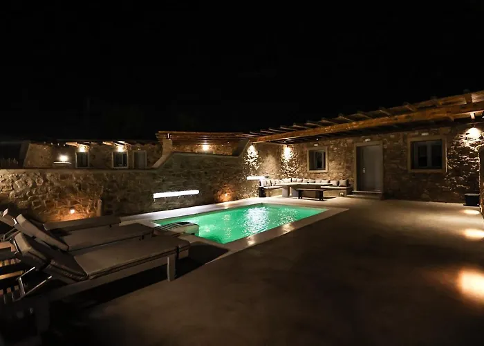 The George With Private Pool, Close To - Chora וילה Mykonos Town