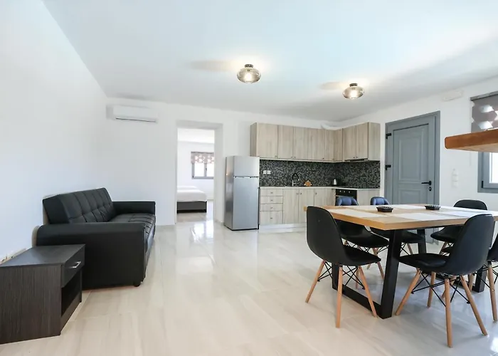 The George With Private Pool, Close To - Chora וילה *