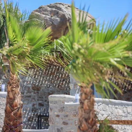 The George With Private Pool, Close To - Chora ヴィラ